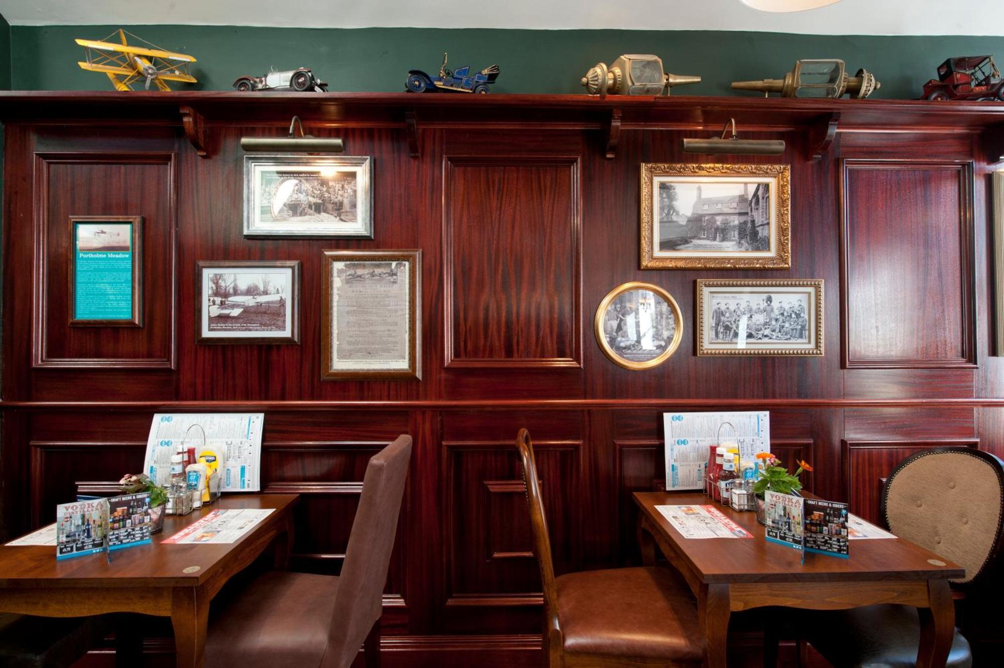 Sandford House Hotel Wetherspoon هنتينجتون المظهر الخارجي الصورة