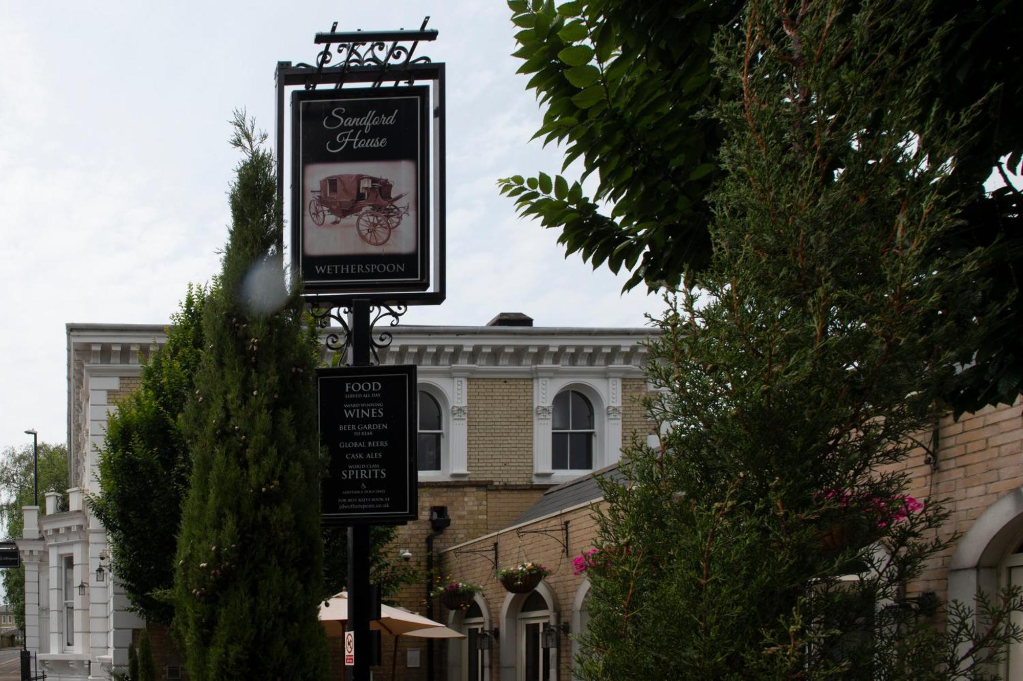 Sandford House Hotel Wetherspoon هنتينجتون المظهر الخارجي الصورة