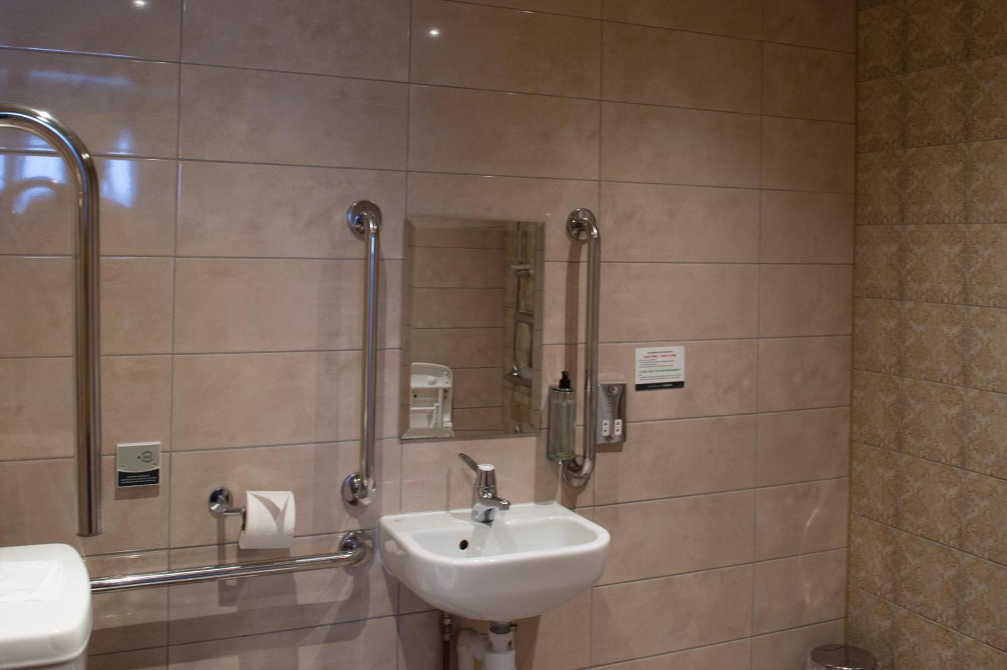Sandford House Hotel Wetherspoon هنتينجتون المظهر الخارجي الصورة
