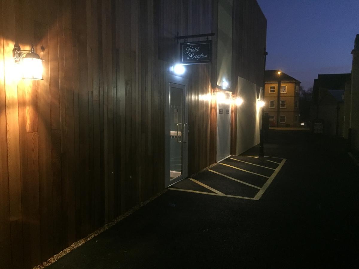 Sandford House Hotel Wetherspoon هنتينجتون المظهر الخارجي الصورة